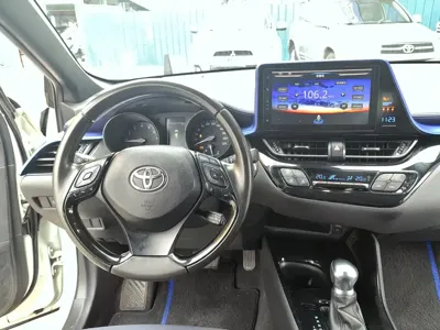 Toyota C-HR 2018, 80000 км, за 47800 CNY - фото 8