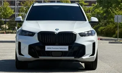 BMW X5 2025, 12600 км, за 106900000 KRW