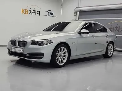 BMW 5-Series · 2015 год