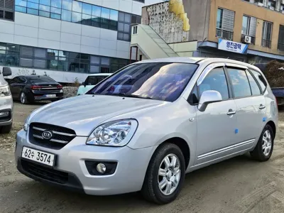 Kia Carens · 2008 год