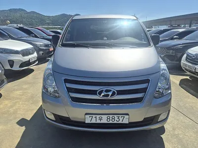 Hyundai Starex 2017, 61453 км, за 13500000 KRW