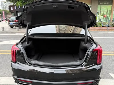 Cadillac CT5 2025, 30000 км, за 173800 CNY - фото 8