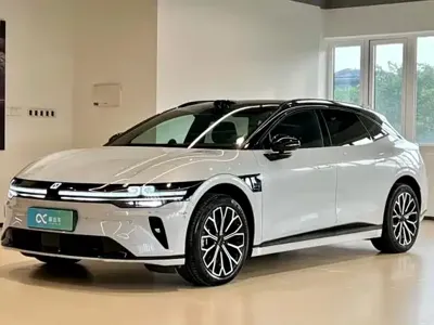 Zeekr 极氪007GT · 2025 год