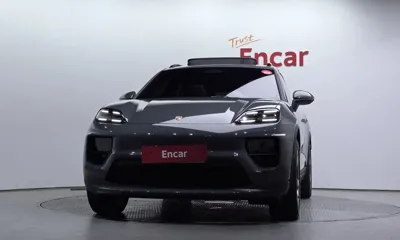 Porsche Macan 2025, 9851 км, за 106000000 KRW