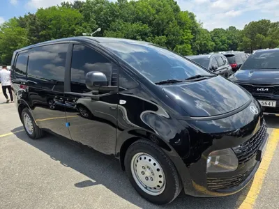 Hyundai Staria · 2025 год