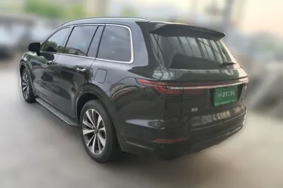 Li Auto ONE 2020, 102000 км, за 119875.39 CNY