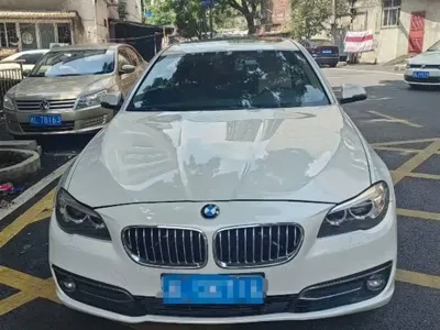 BMW 5 Series 2016, 120000 км, за 68800 CNY