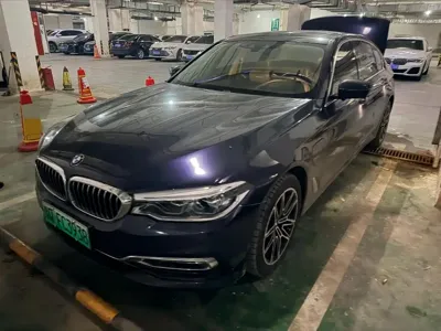 BMW 5 Series New Energy 2018, 80000 км, за 125000 CNY - фото 1