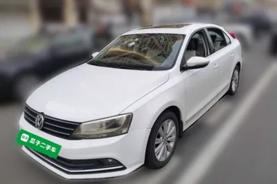 Volkswagen Sagitar · 2015 год