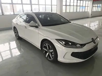 Volkswagen Lamando 2024, 600 км, за 104700 CNY