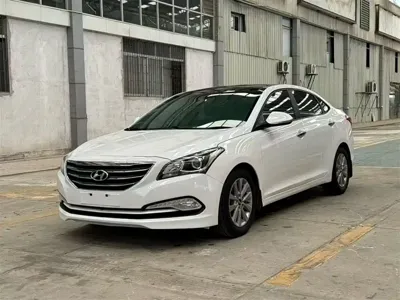 Hyundai Mistra 2014, 150000 км, за 25800 CNY