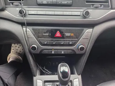 Hyundai Avante 2016, 186800 км, за 4500000 KRW - фото 10