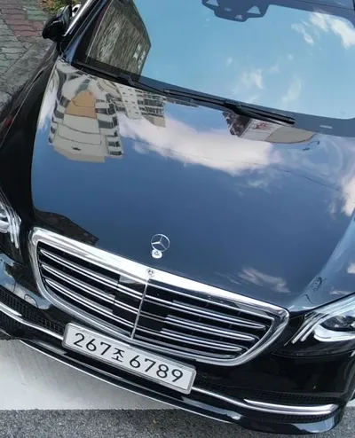 Mercedes-Benz S-Class · 2018 год