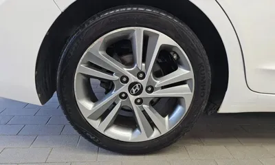 Hyundai Avante 2017, 156392 км, за 7700000 KRW - фото 5
