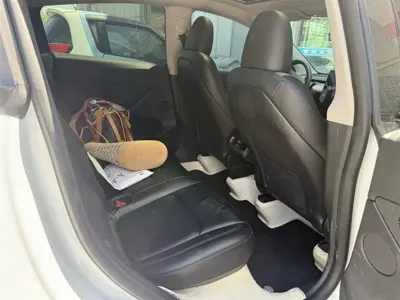 Tesla Model Y 2023, 43000 км, за 165799 CNY - фото 8