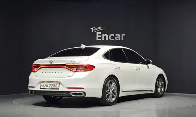 Hyundai Grandeur 2018, 119039 км, за 99990000 KRW