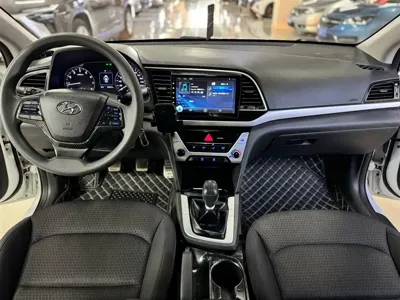 Hyundai Elantra 2016, 92000 км, за 23500 CNY - фото 5