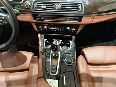 BMW 5 Series 2016, 130000 км, за 68800 CNY - фото 17