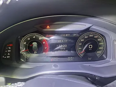 Audi Q8 2021, 37626 км, за 62000000 KRW