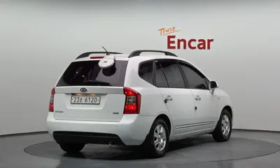 Kia Carens 2009, 71572 км, за 4500000 KRW