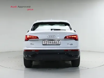 Audi Q5 2023, 9020 км, за 47000000 KRW
