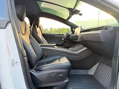 Tesla Model X 2023, 68000 км, за 462900 CNY - фото 31