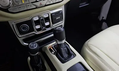 Jeep Wrangler 2022, 31805 км, за 51500000 KRW - фото 9