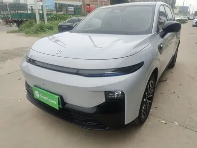 Leapmotor Leapmotor B10 · 2025 год