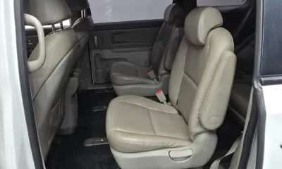 Kia Canival 2017, 199321 км, за 6900000 KRW - фото 11