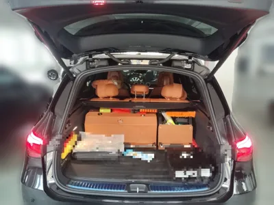 Mercedes-Benz GLC 2024, 28600 км, за 335784.46 CNY - фото 16