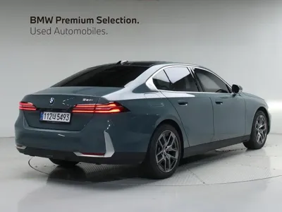 BMW 5-Series 2025, 5585 км, за 51000000 KRW