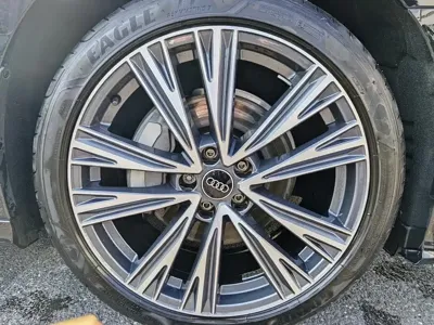 Audi A6L 2024, 62100 км, за 257800 CNY - фото 13