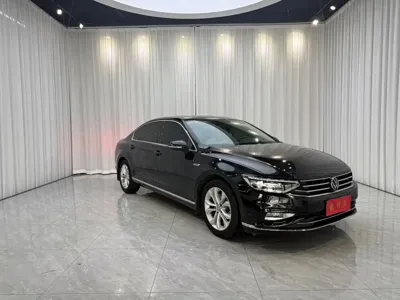 Volkswagen Magotan 2022, 54000 км, за 99800 CNY