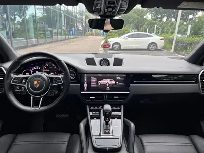Porsche Cayenne Hybrid 2019, 90000 км, за 328000 CNY - фото 8