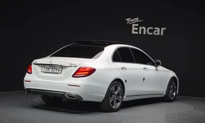 Mercedes-Benz E-Class 2017, 81934 км, за 17490000 KRW - фото 2