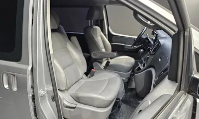Hyundai Starex 2018, 56984 км, за 12300000 KRW - фото 11