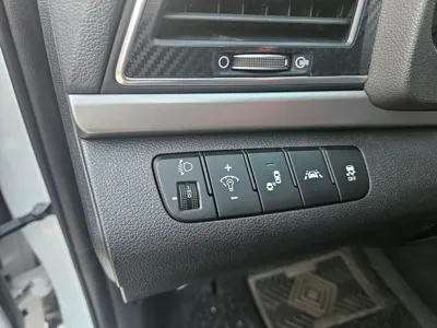 Hyundai Avante 2018, 75817 км, за 12900000 KRW - фото 11