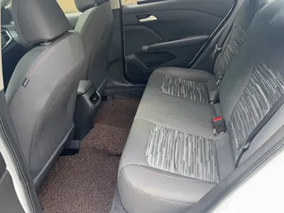 Chevrolet Monza 2020, 49800 км, за 36100 CNY - фото 9