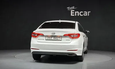 Hyundai Sonata 2015, 129896 км, за 8300000 KRW