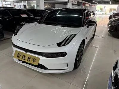 Zeekr 001 · 2023 год