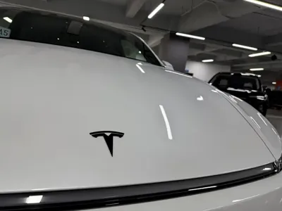 Tesla Model Y L 2026, 100 км, за 319800 CNY - фото 14