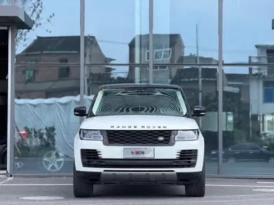 Land Rover Range Rover 2019, 130000 км, за 575700 CNY