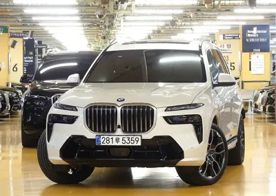 BMW X7 2026, 8300 км, за 152000000 KRW