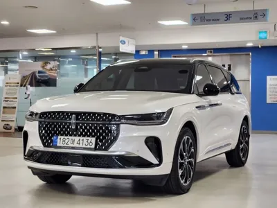 Lincoln Nautilus · 2024 год