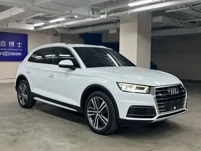 Audi Q5L 2019, 100000 км, за 118000 CNY