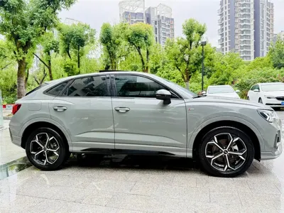 Audi Q3 Sportback 2024, 20000 км, за 138800 CNY