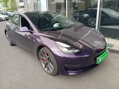Tesla Model 3 2023, 27500 км, за 184300 CNY