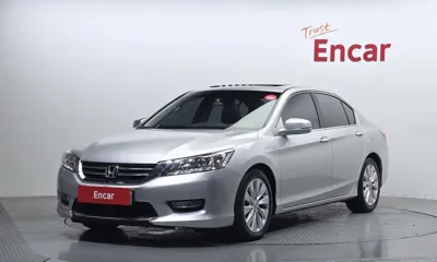 Honda Accord · 2013 год