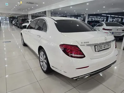Mercedes-Benz E-Class 2018, 16322 км, за 31800000 KRW
