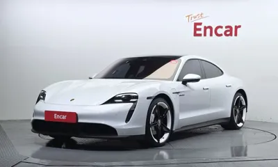 Porsche Taycan · 2022 год